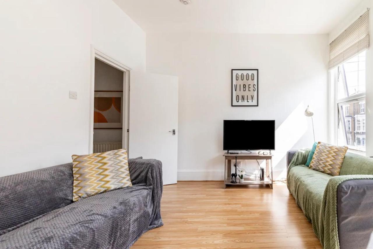 Large, Bright And Spacious 3 Bed Flat In לונדון מראה חיצוני תמונה